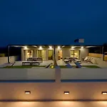 בית כפרי Swan Paradise Residences