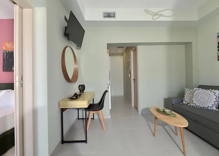 Swan Paradise Residences 乡村民宿