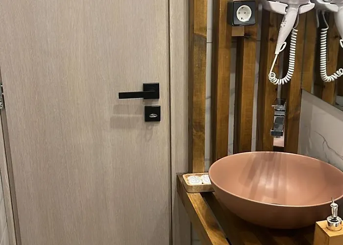 Swan Paradise Residences 乡村民宿